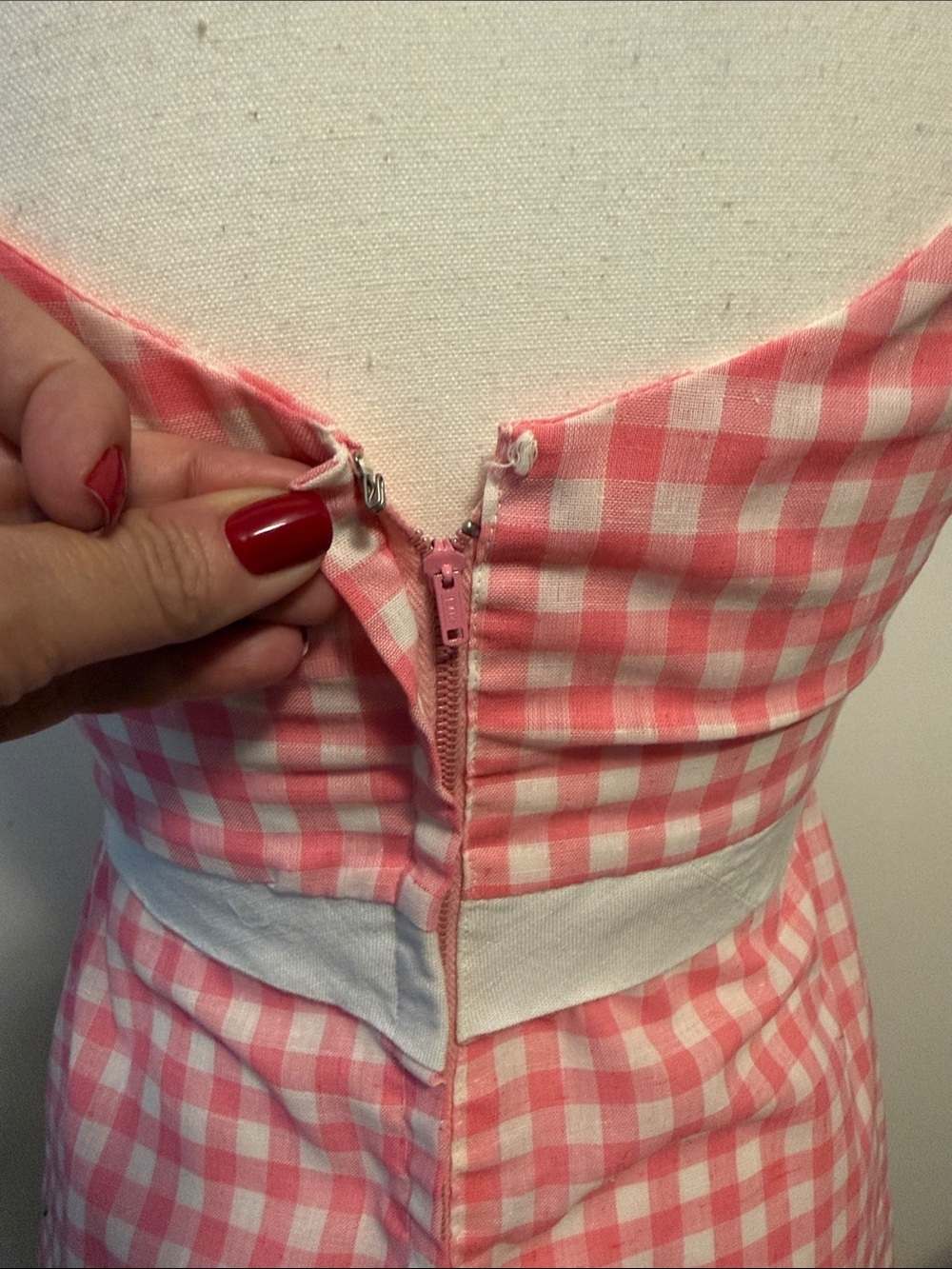 VINTAGE handmade Sleeveless Pink Gingham Belted Dress - Picture 4 of 10